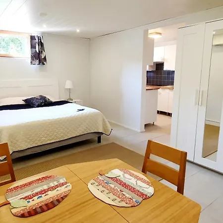 아파트 Two 54m2 Apt, Wifi, Free Parking, Terrace, Near Park 헬싱키